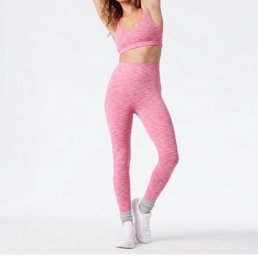 NEW NWT Outdoor Voices Flow Bralette Pink and High-Waisted Leggings set M